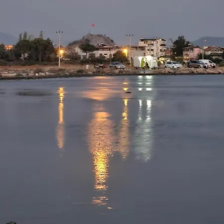 Apart Otel Neşelı Bahçe Cafe *