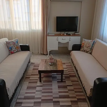 Neseli Bahce Cafe Apartmanhotel Seferihisar
