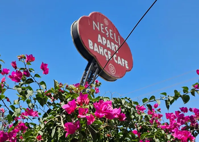 Апарт-отель Neseli Bahce Cafe *
