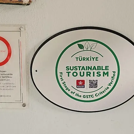 Apartahotel Neseli Bahce Cafe Seferihisar