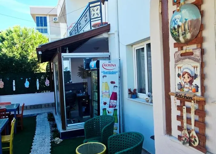 Neseli Bahce Cafe Seferihisar