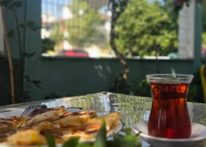 Neseli Bahce Cafe