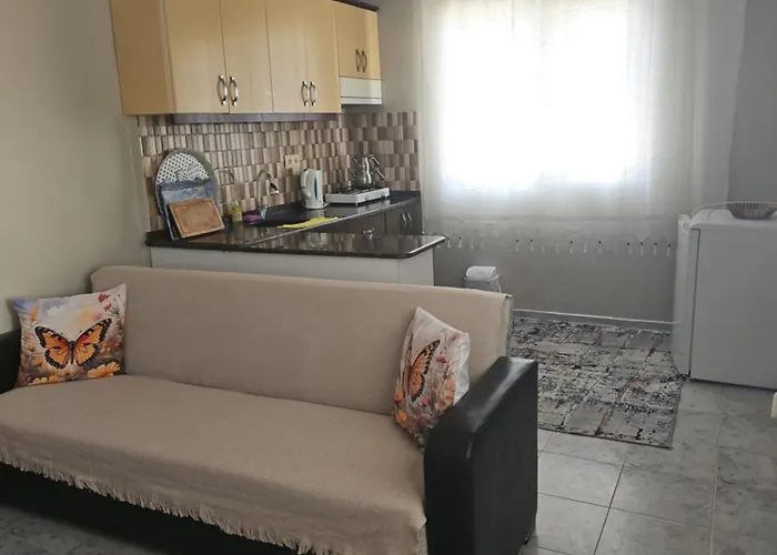 Neseli Bahce Cafe Seferihisar