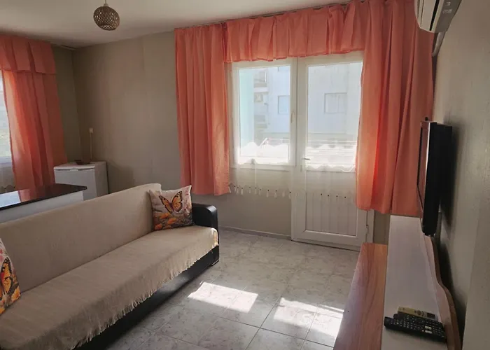 Apartmanhotel Neseli Bahce Cafe *